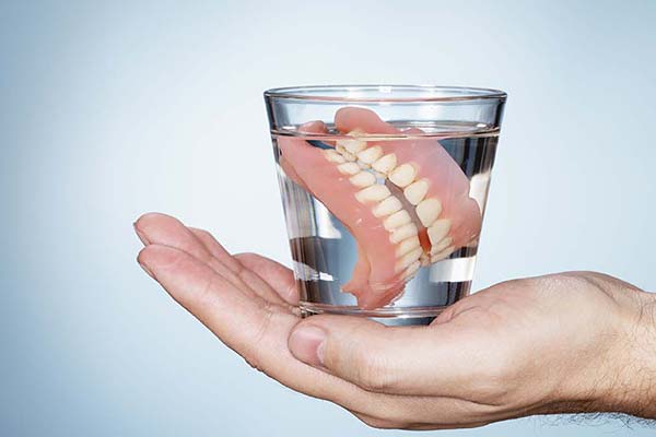 Storing your dentures - North Street Dental